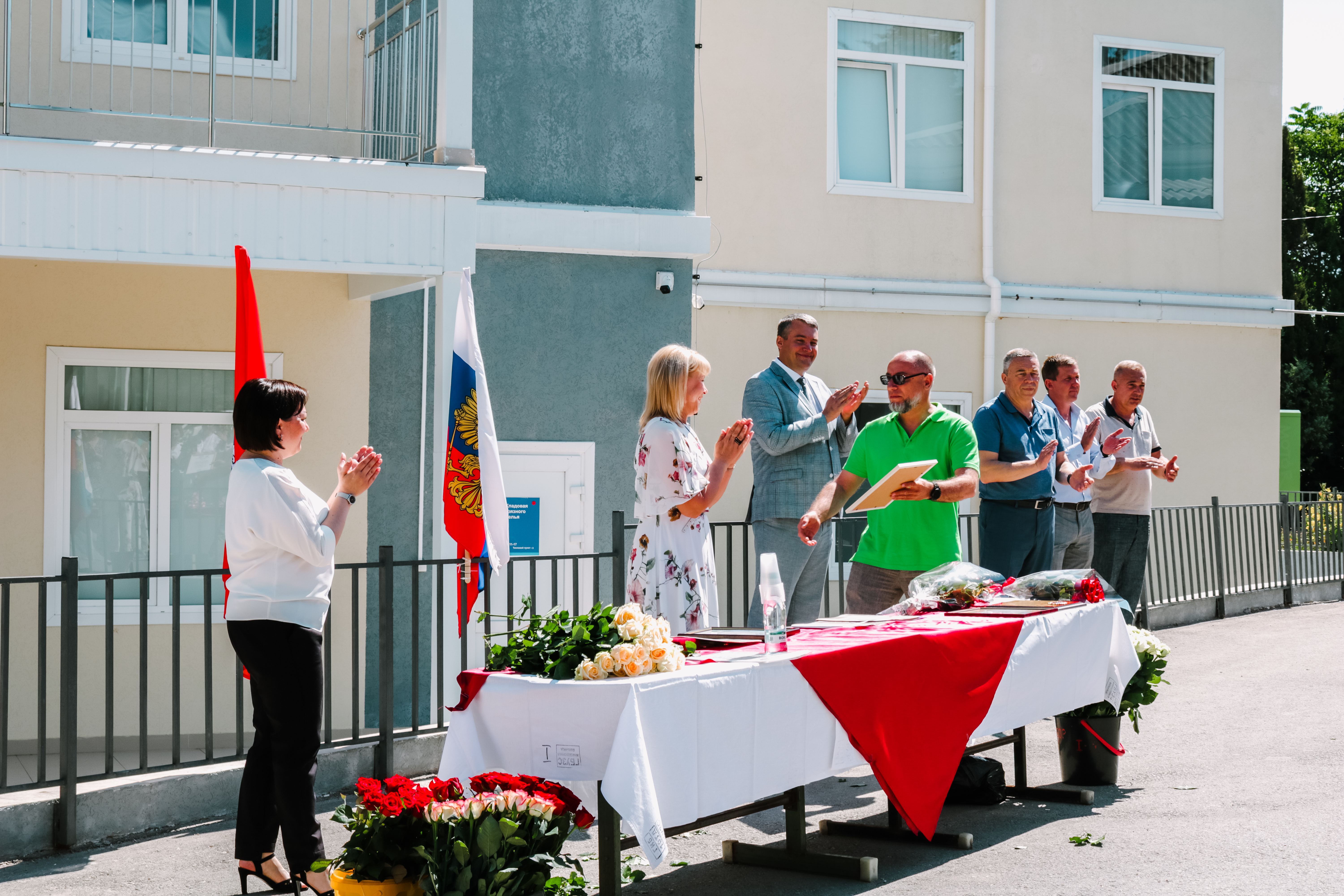 Директор Департамента здравоохранения и его заместители поздравили медицинских работников с профессиональным праздником