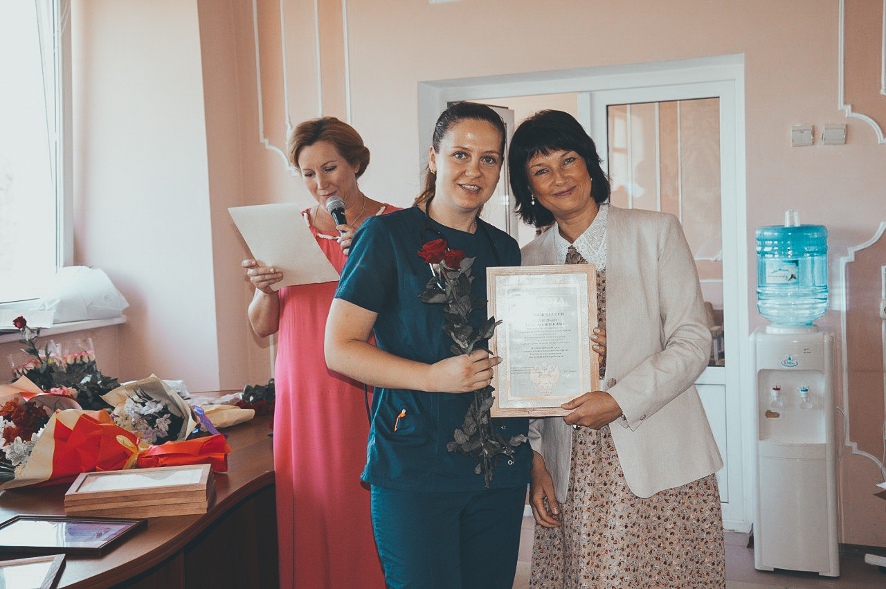 Директор Департамента здравоохранения и его заместители поздравили медицинских работников с профессиональным праздником