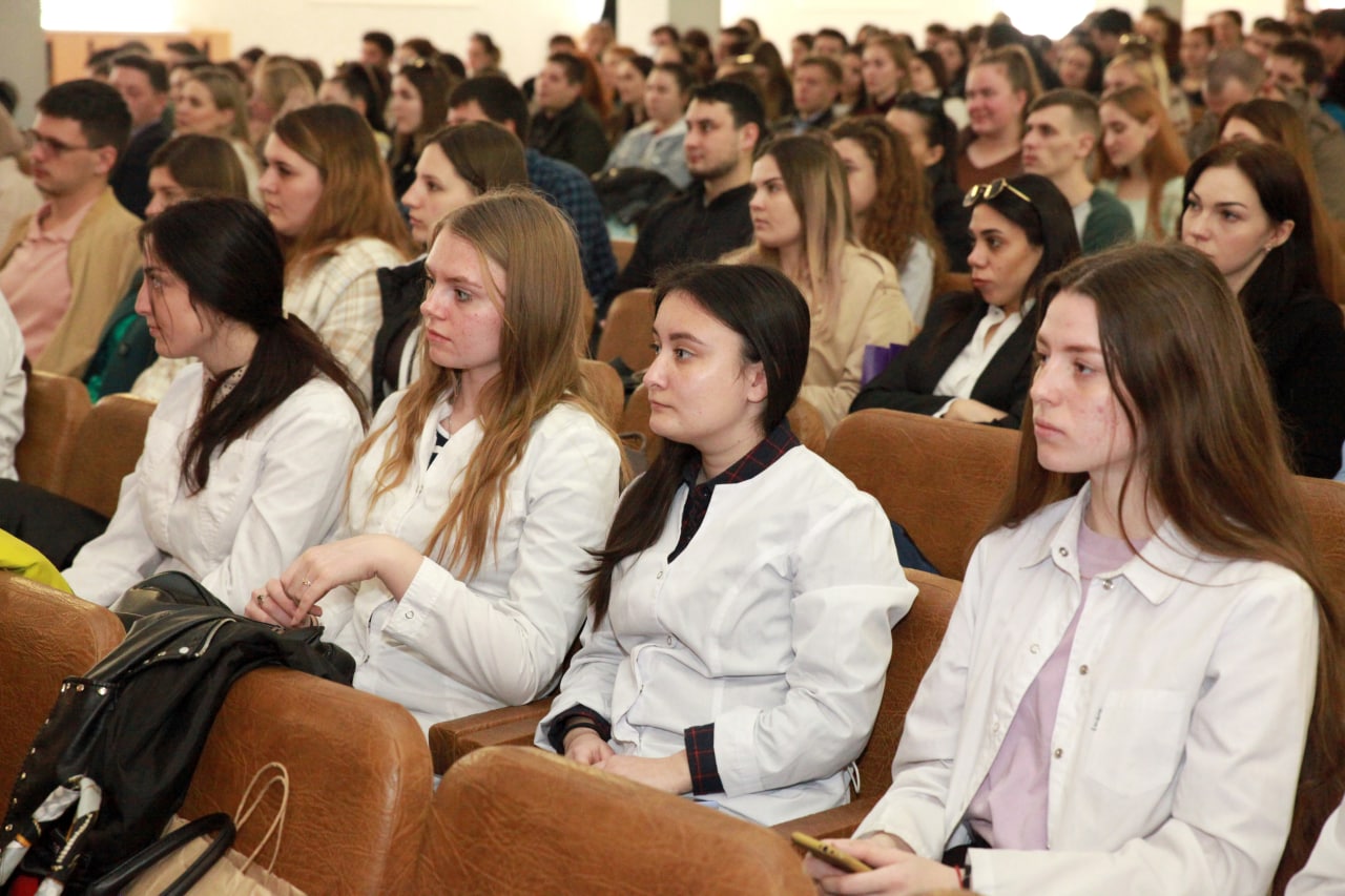 Директор Департамента здравоохранения Севастополя принял участие в Ярмарке вакансий