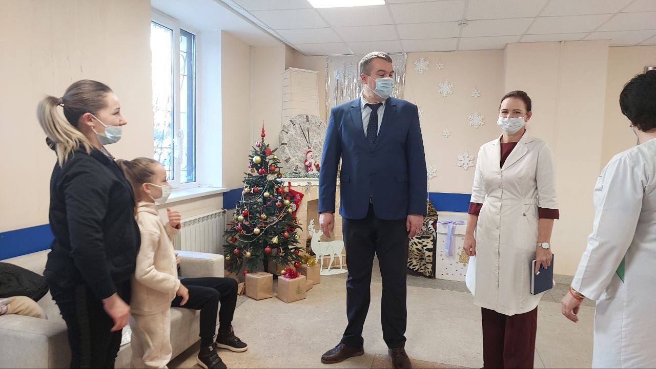 Директор Департамента здравоохранения Виталий Денисов провел административные обходы