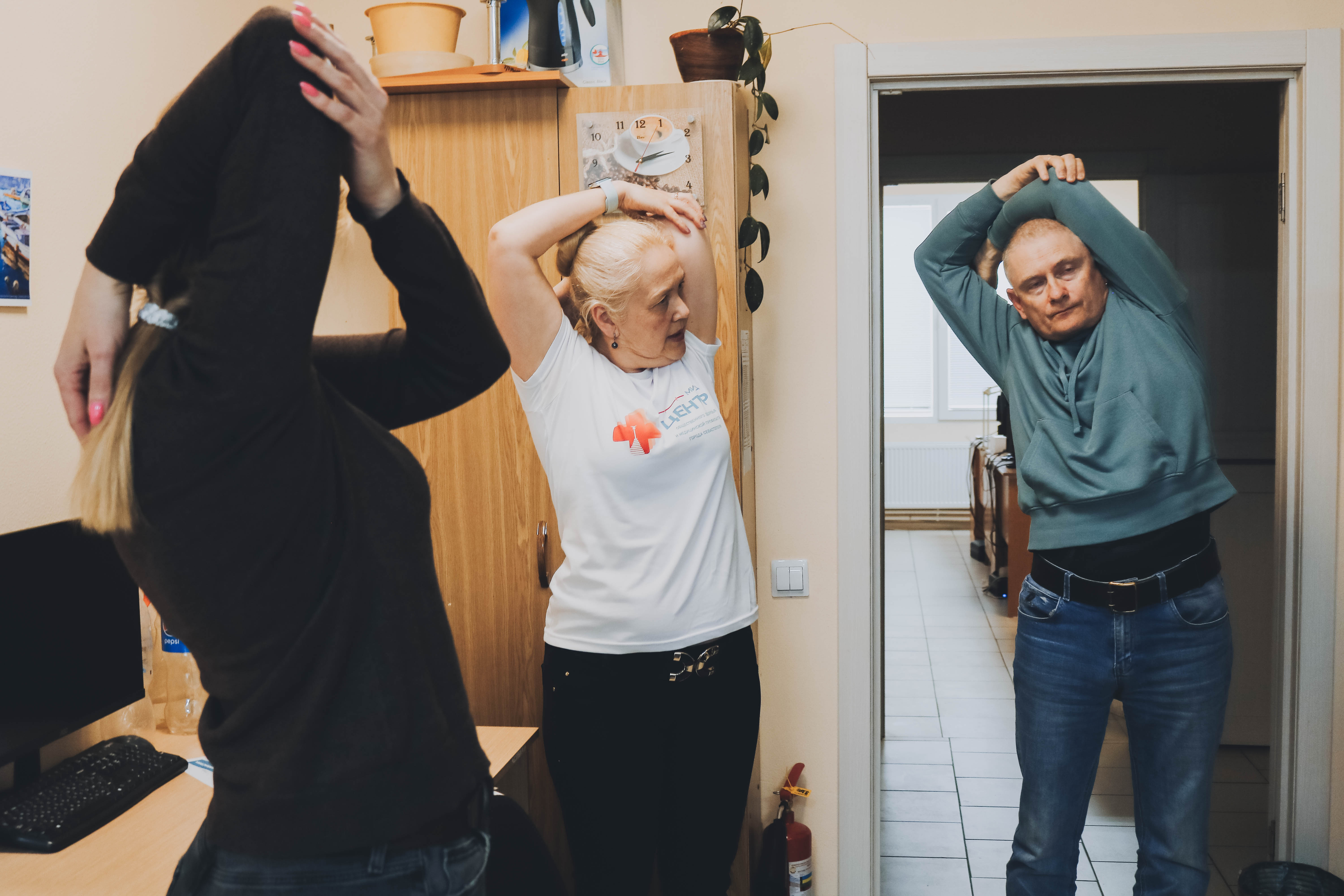 «Подзарядка» для всех: врачи Центра медицинской профилактики провели гимнастику для офисных работников