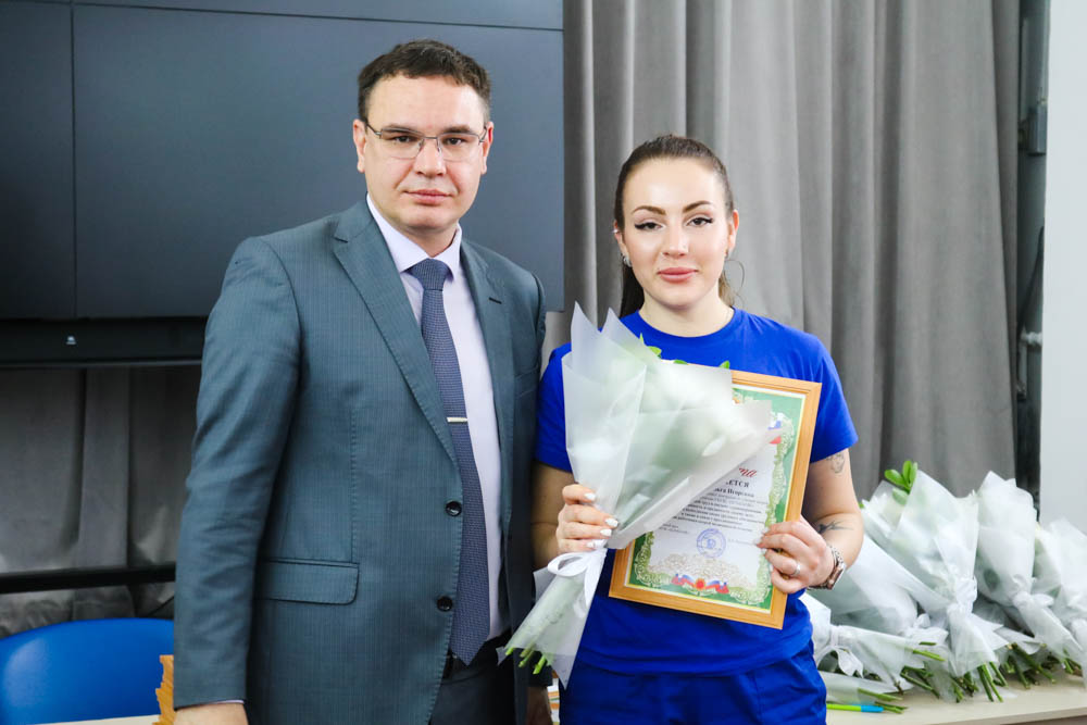 Люди особой закалки: специалисты скорой помощи отмечают профессиональный праздник