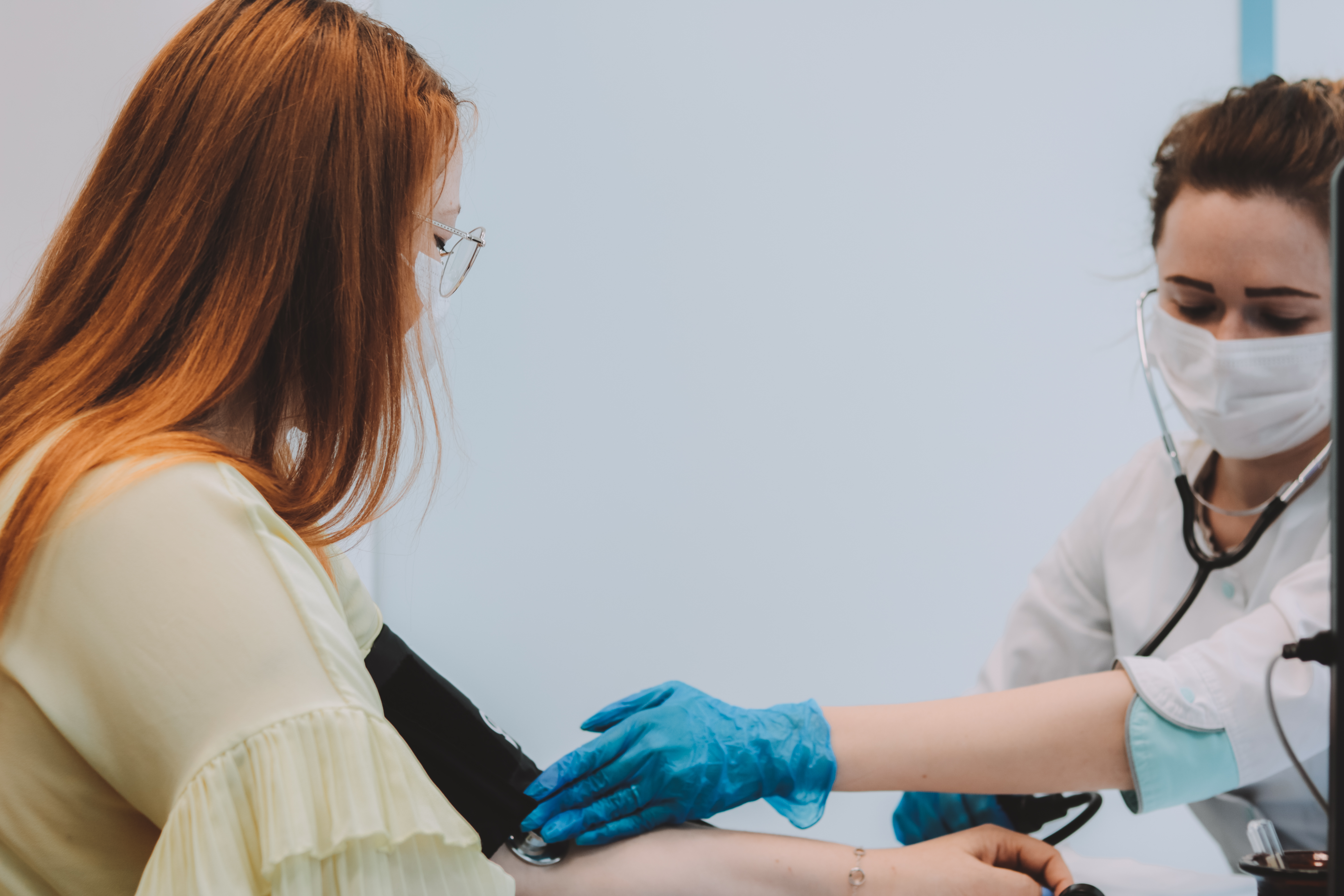 В поликлиниках Севастополя можно привиться от клещевого энцефалита