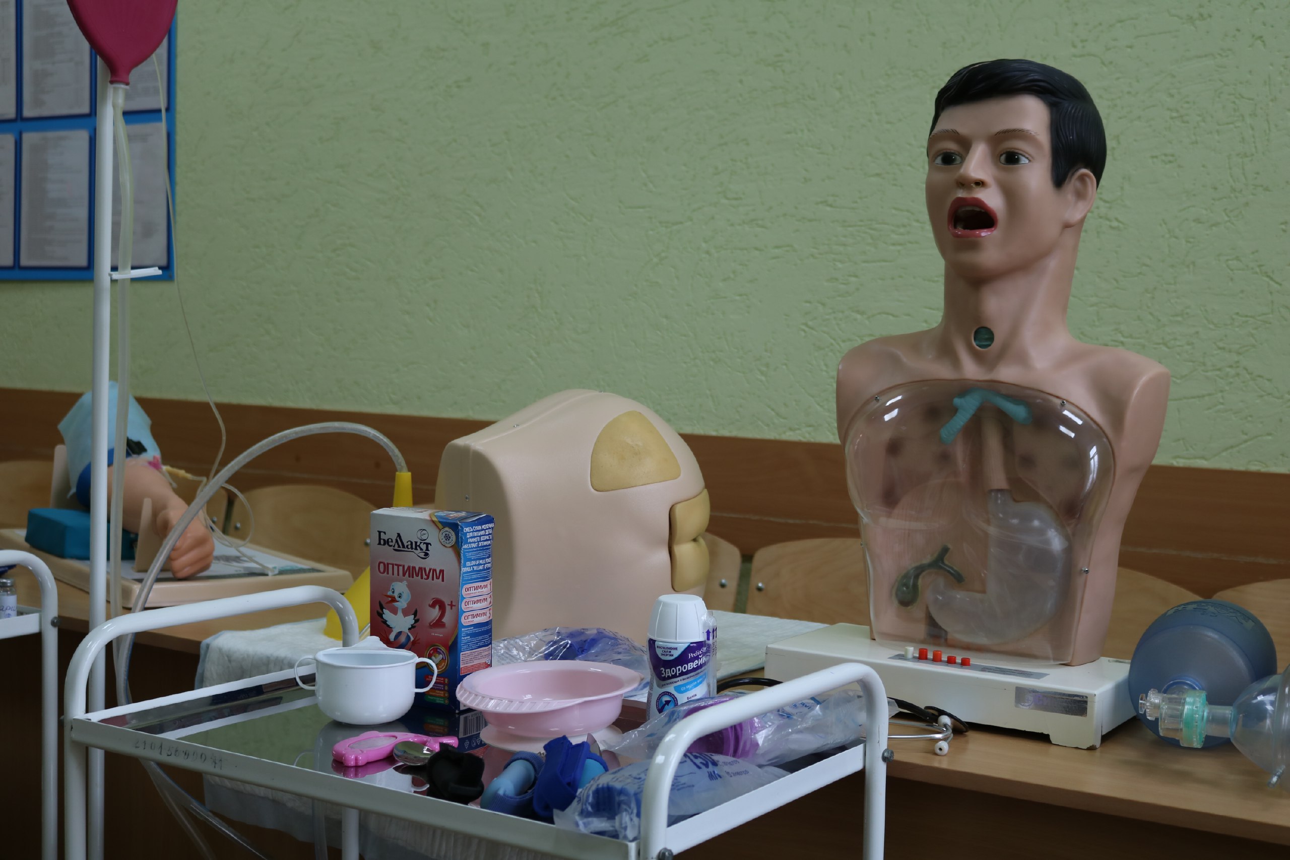 Определись с профессией: в Севастопольском медицинском колледже прошел День открытых дверей