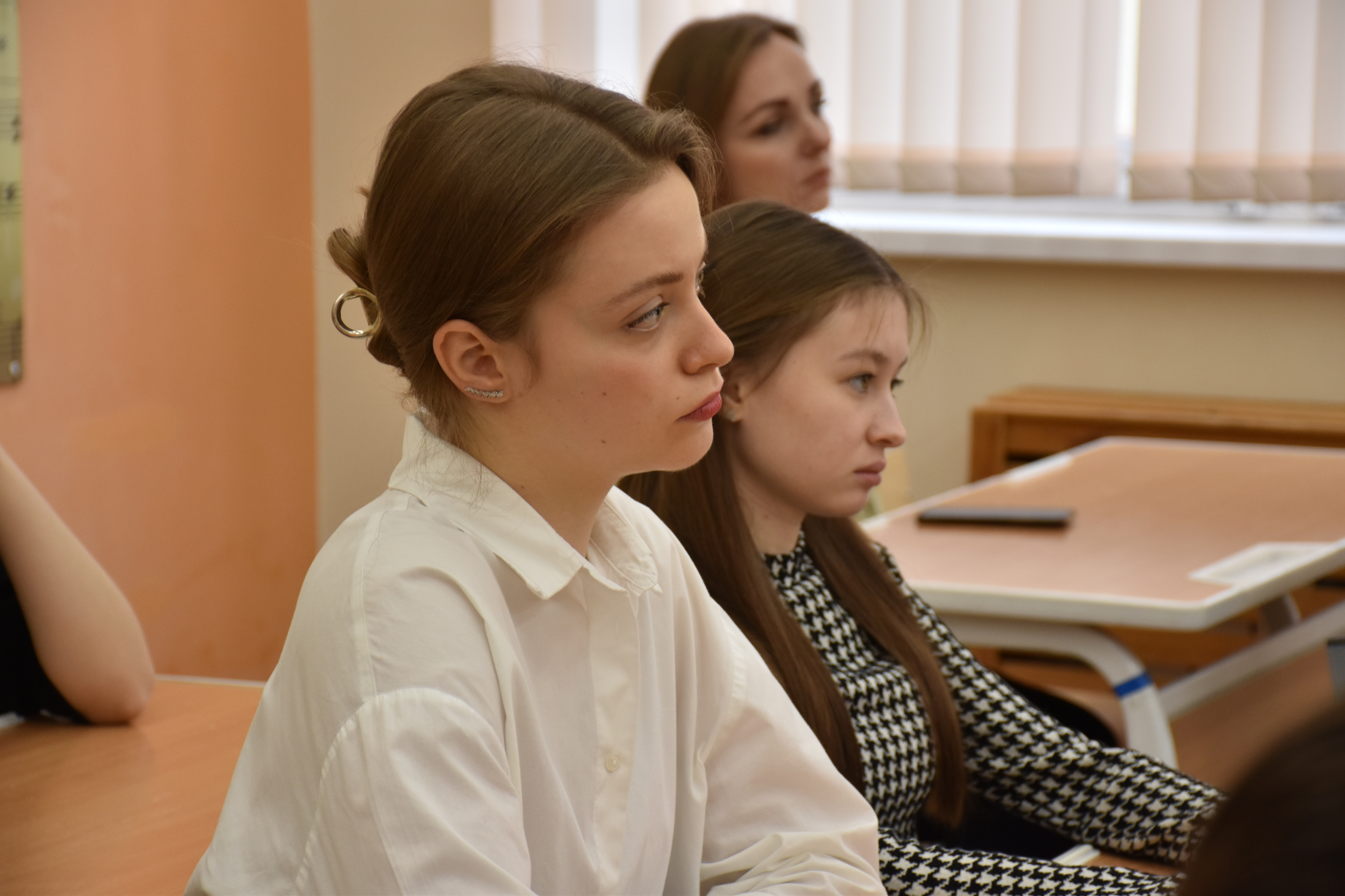 «Хочу, как ты»: для севастопольских школьников прошел урок профориентации медицинских профессий