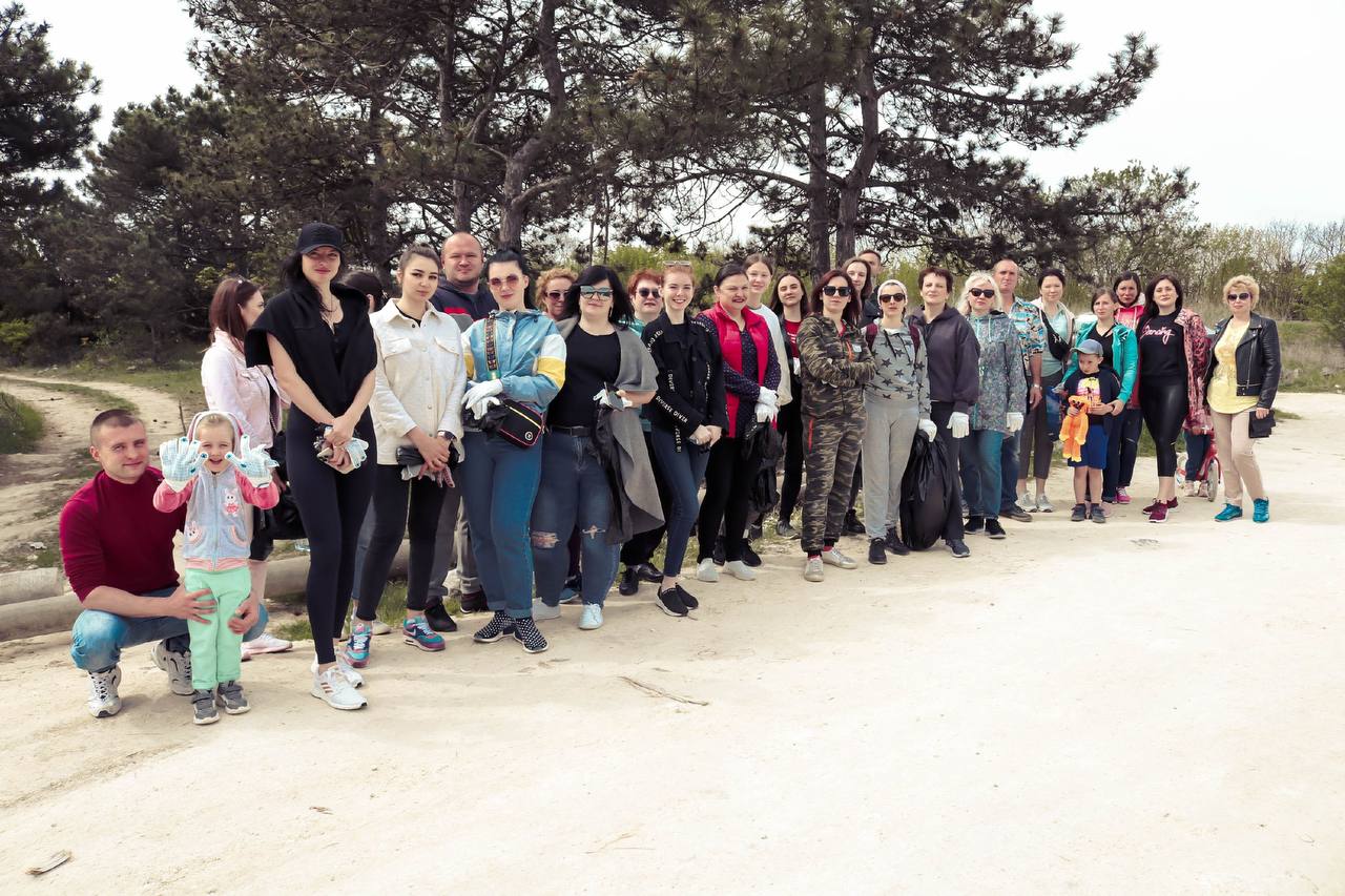 Сотрудники здравоохранения за чистый город!