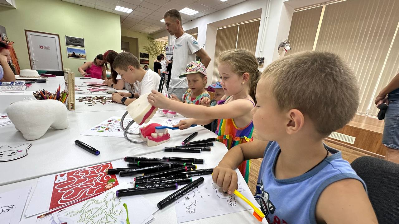 День любви, семьи и верности: специалисты Центра общественного здоровья организовали интерактив для детей и их родителей