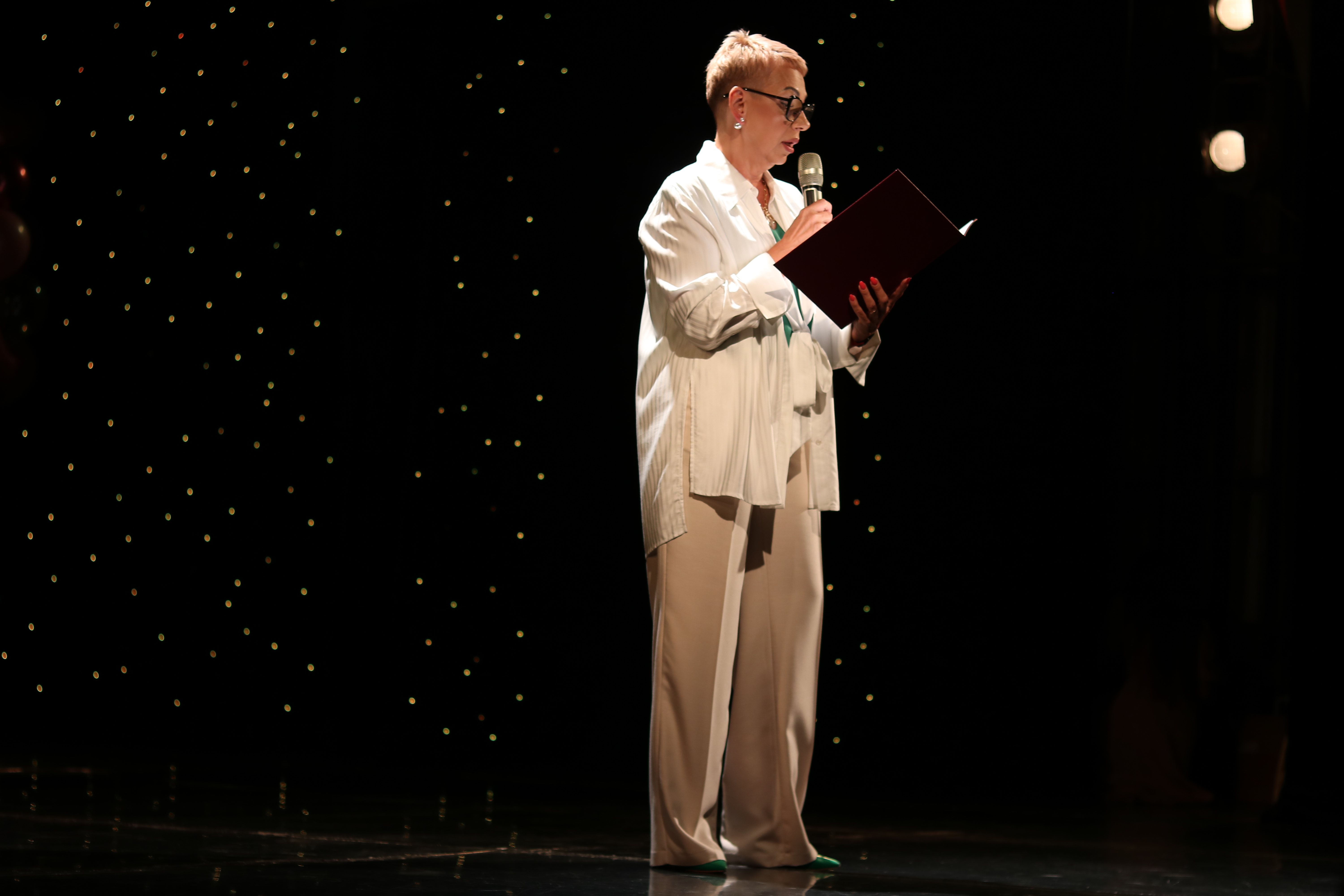 Не приговор: в Севастополе провели творческий конкурс для пациенток с онкологией