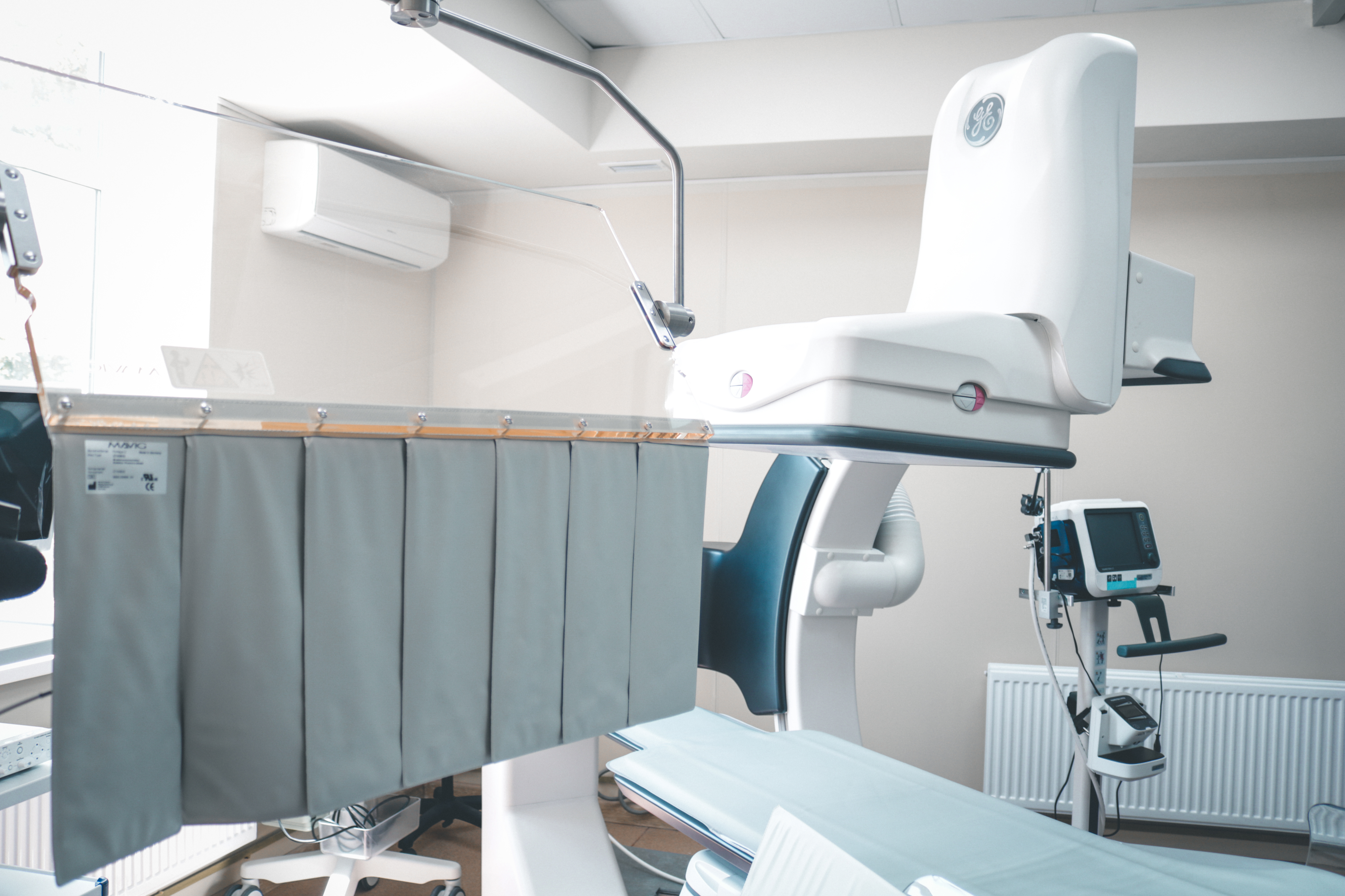 На борьбу с раком: в Севастопольском городском онкологическом диспансере им. А.А Задорожного работает новый ангиограф