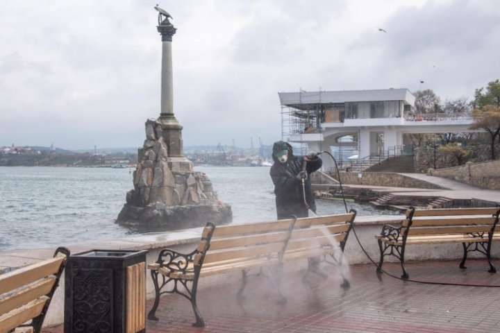 На борьбу с COVID направлено более 1,5 млрд рублей