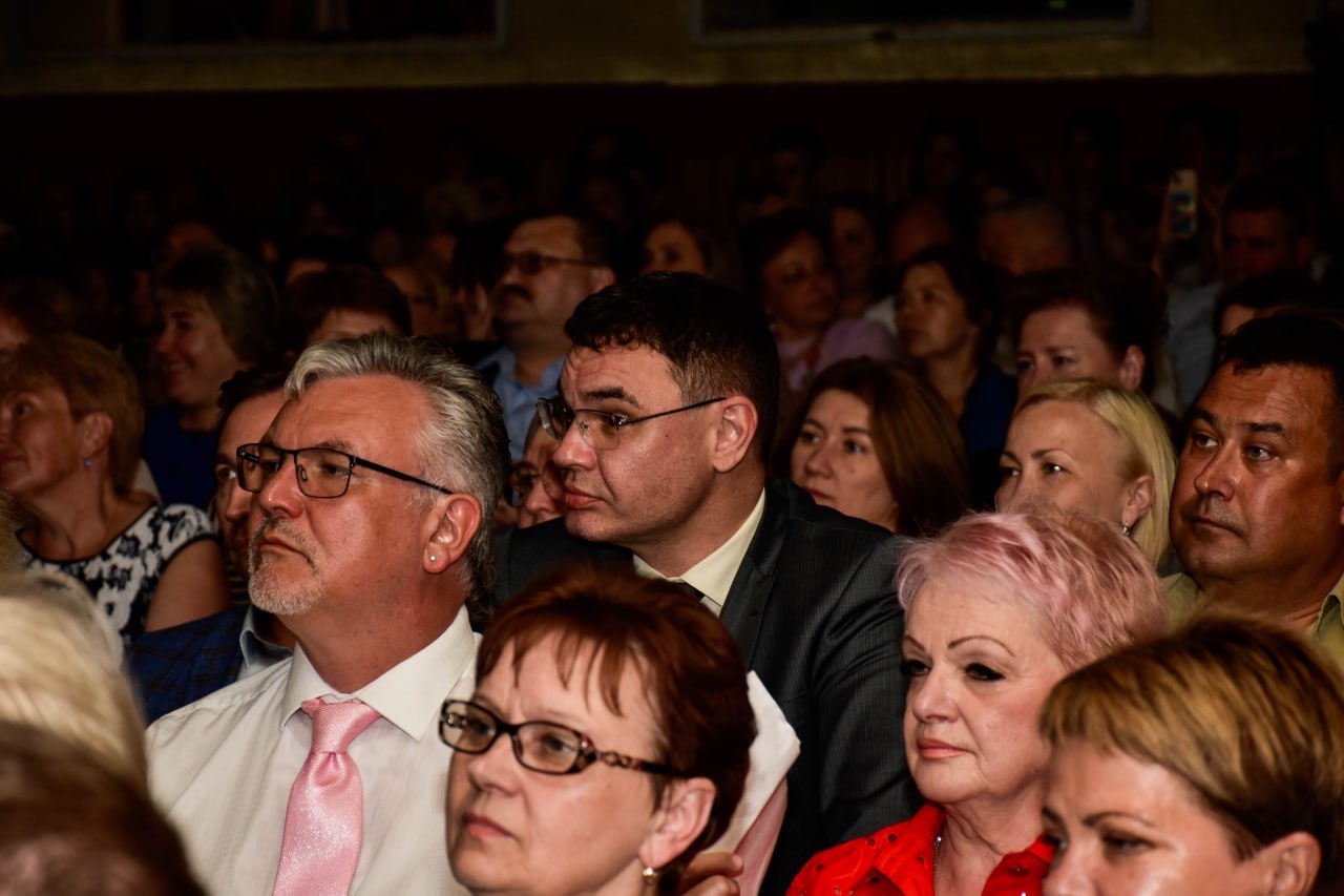 Всегда в борьбе за жизни людей: медики Севастополя принимают поздравления с профессиональным праздником
