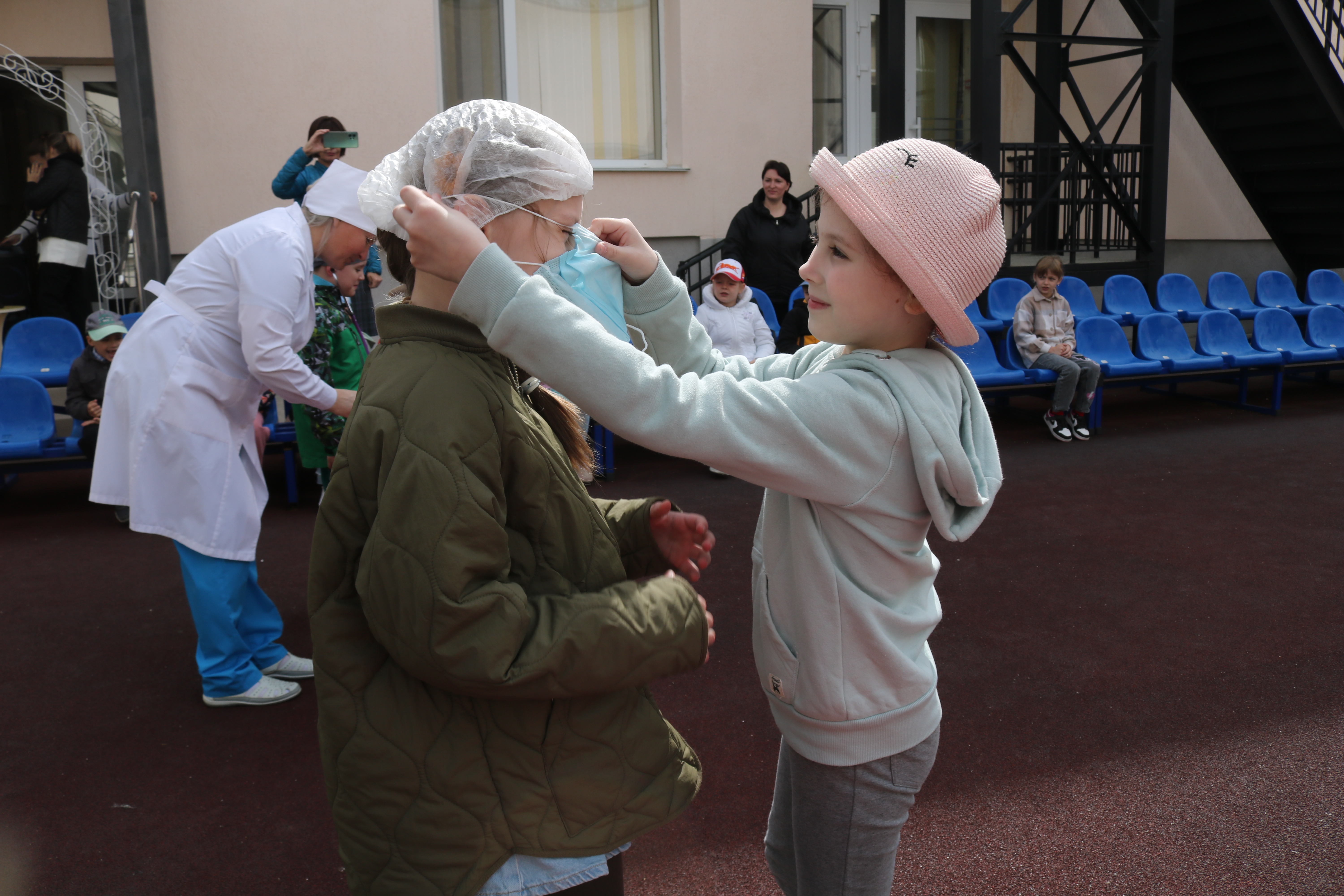 «Ярмарка здоровья» для самых маленьких: дошколятам рассказали о важности иммунизации