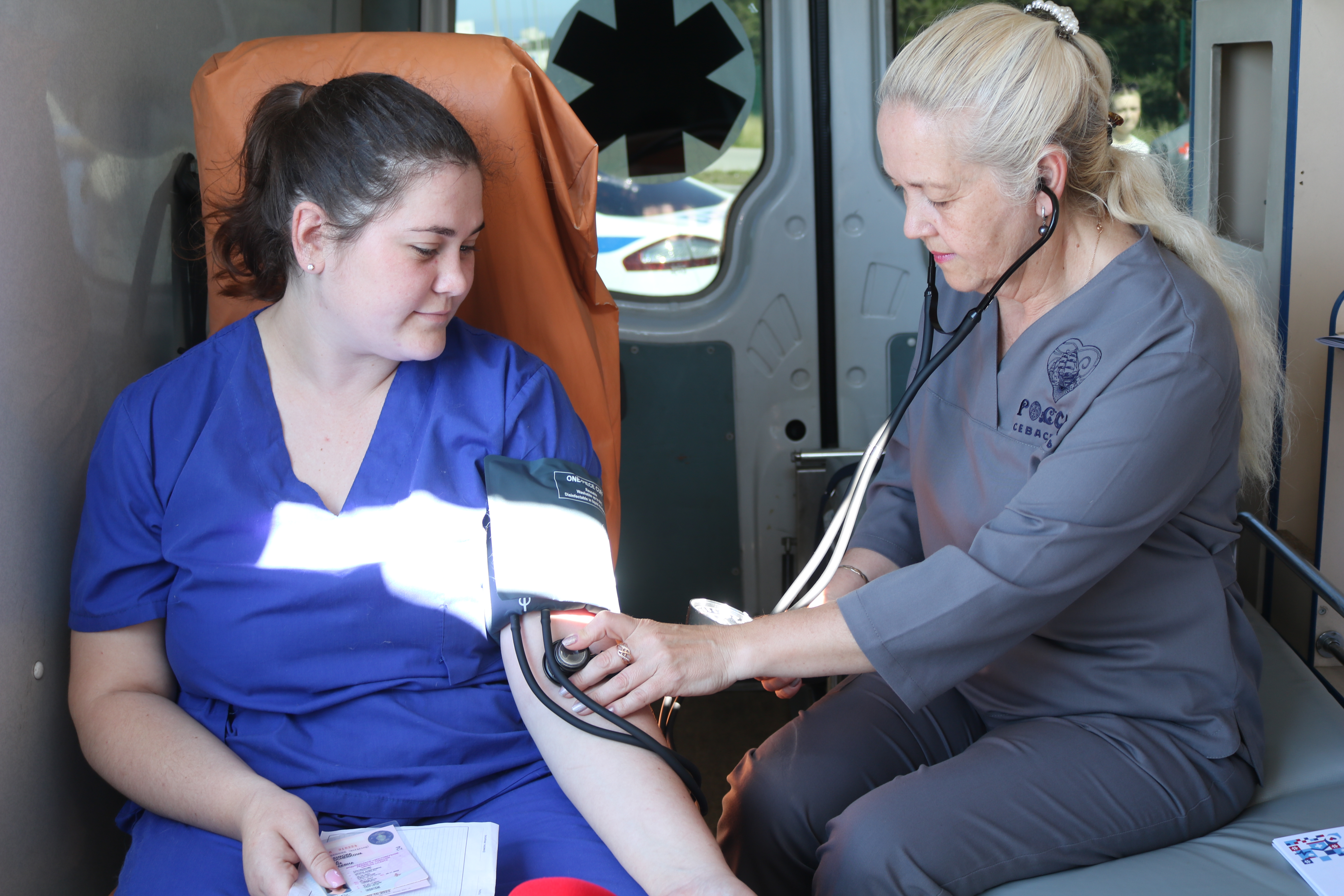 Севастопольские медики и сотрудники ГИБДД провели совместную акцию «Здоровый водитель»