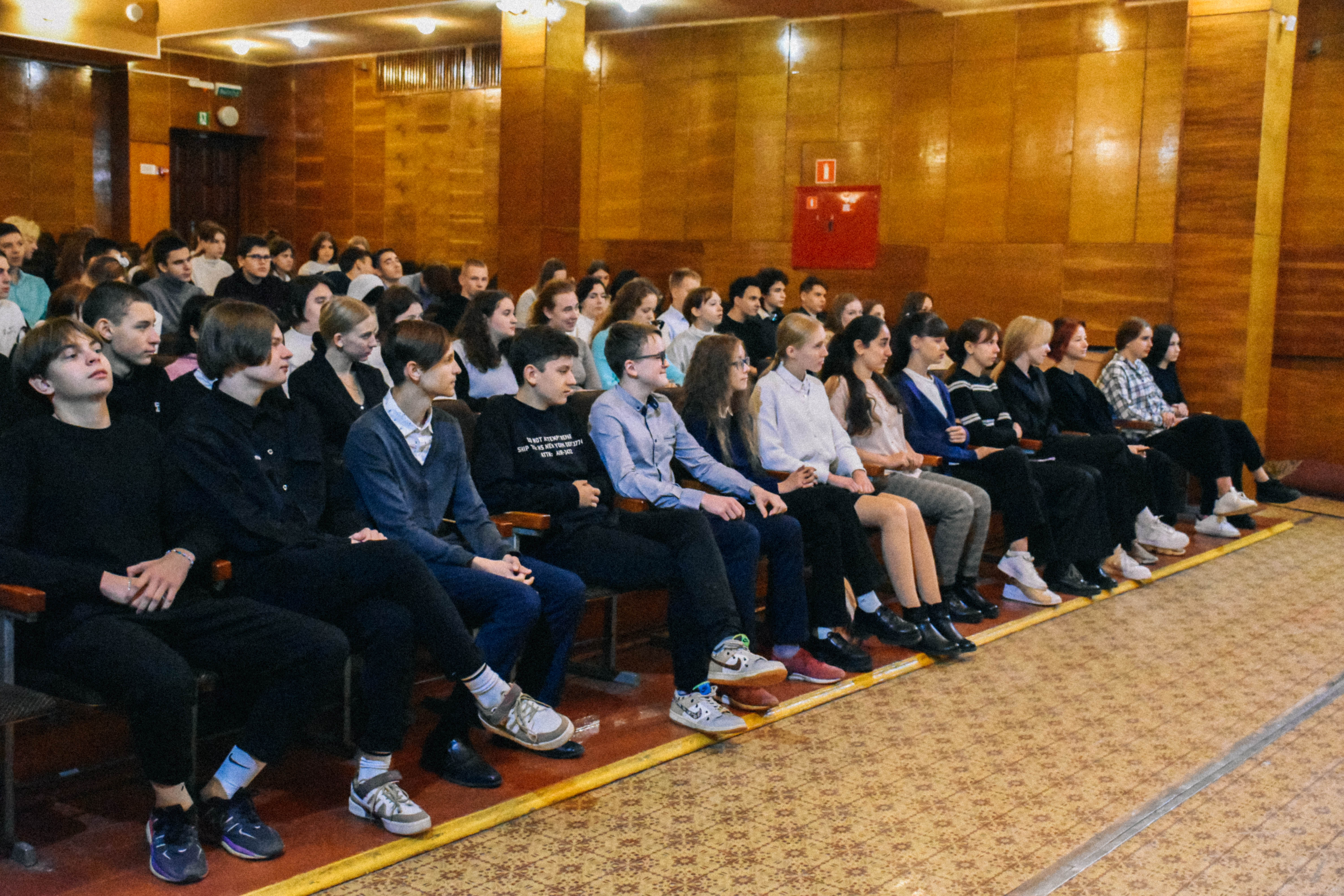 Опасное увлечение: доктор рассказала о вреде курения севастопольским школьникам