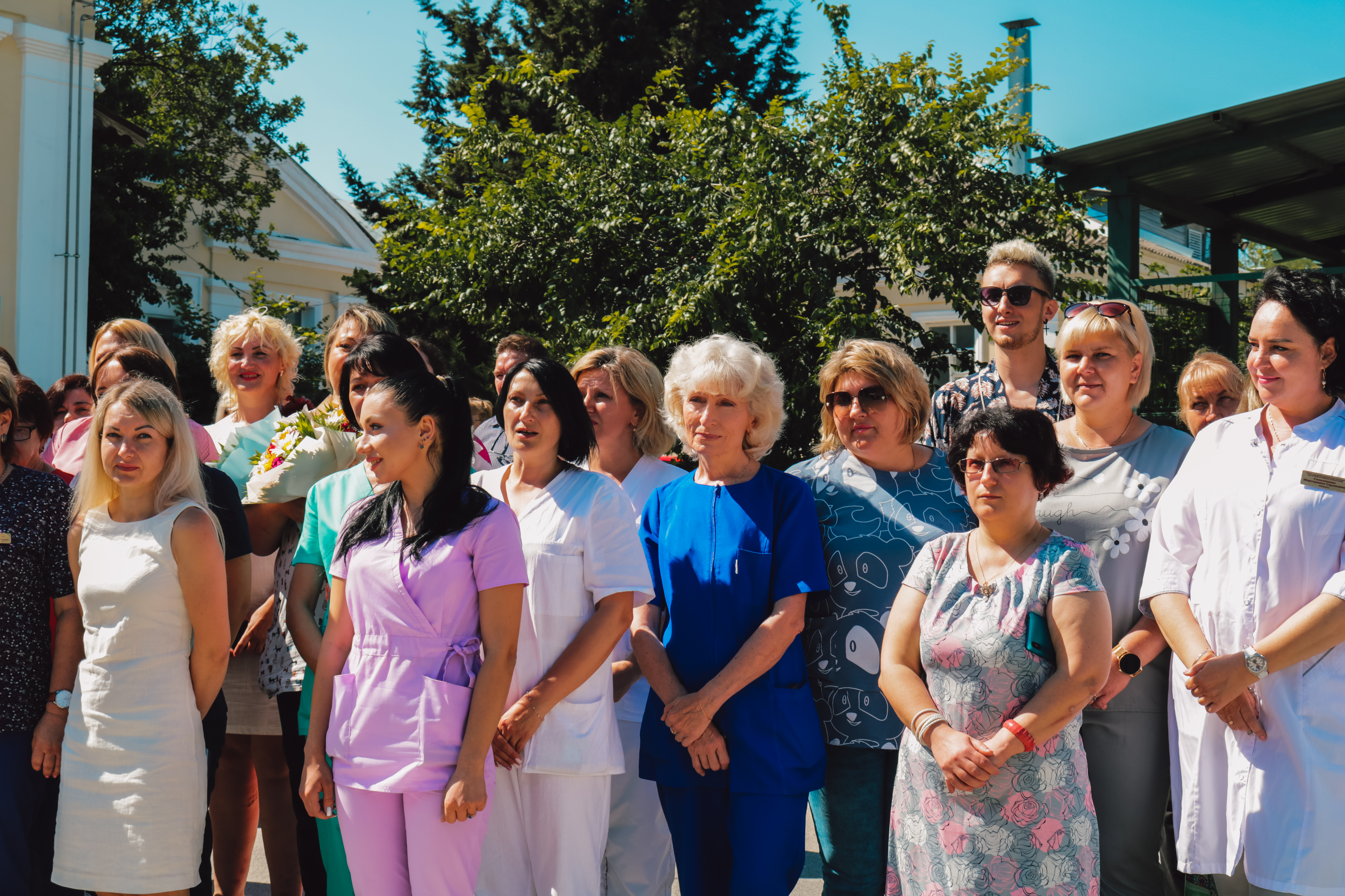 Директор Департамента здравоохранения и его заместители поздравили медицинских работников с профессиональным праздником