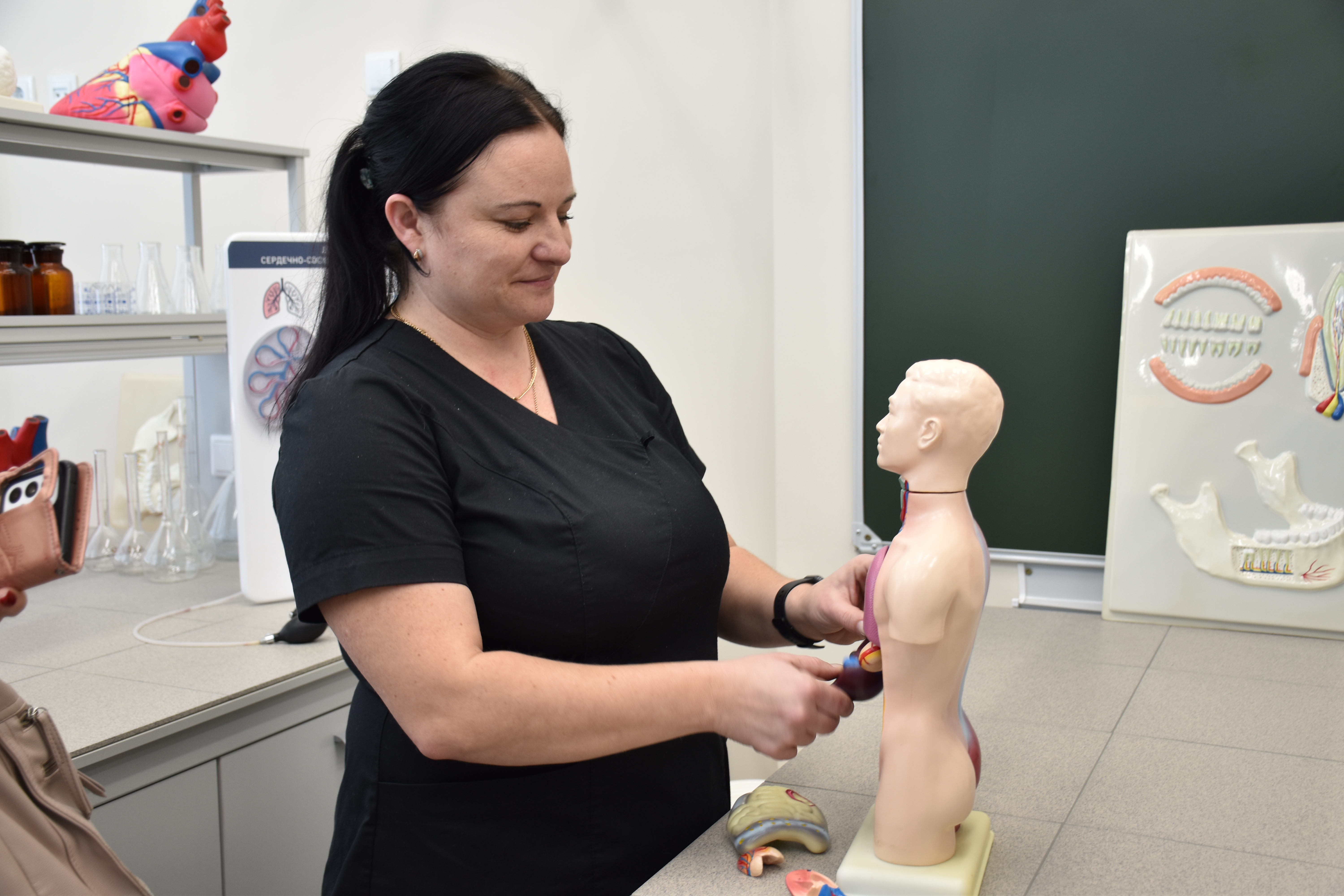 «Хочу, как ты»: для севастопольских школьников прошел урок профориентации медицинских профессий