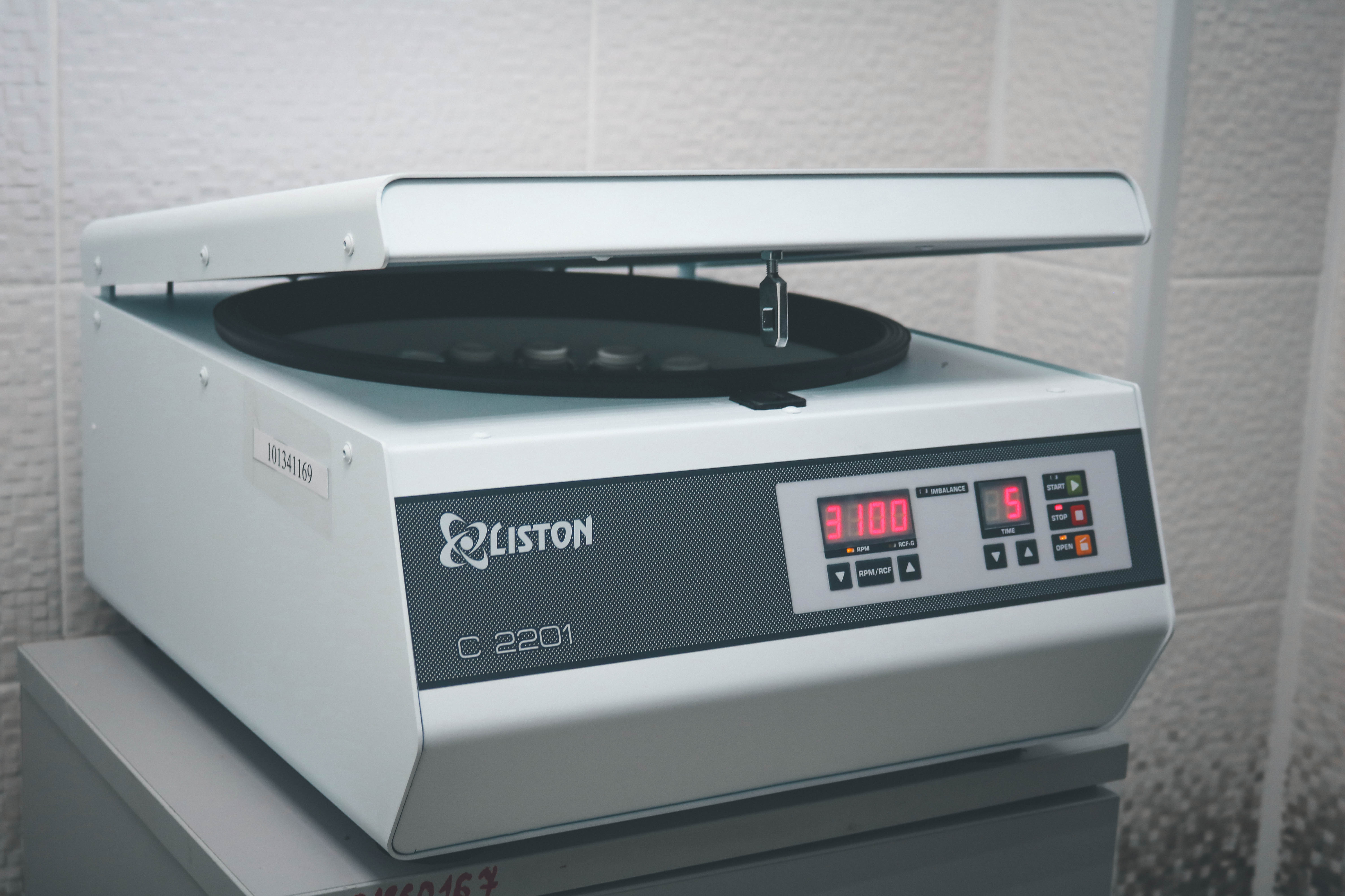 Всё тайное становится явным: в Севастопольской городской психиатрической больнице появилась Химико-токсикологическая лаборатория