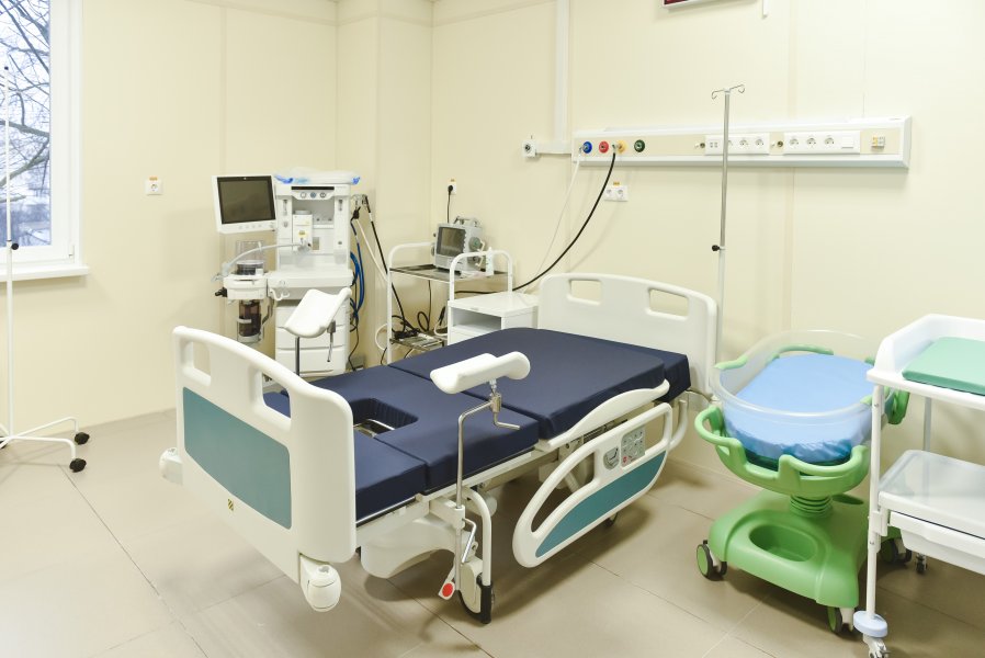 Здесь появляется счастье: севастопольскому Родильному дому № 2 исполнилось 40 лет