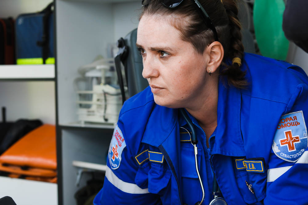 Люди особой закалки: специалисты скорой помощи отмечают профессиональный праздник