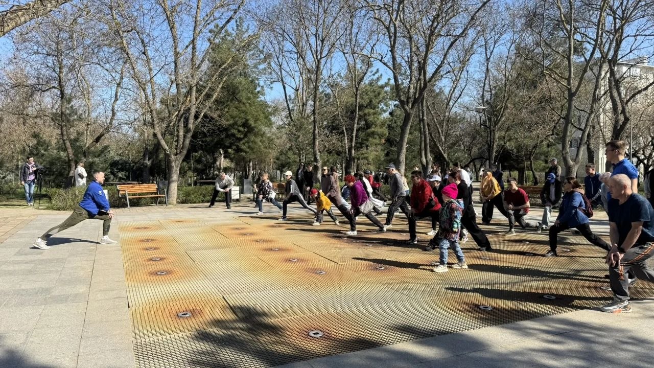  Севастополь присоединился к всероссийской акции «10 000 шагов к жизни»