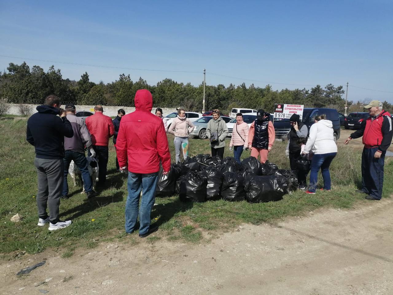 Сотрудники Департамента здравоохранения присоединились к общегородскому субботнику