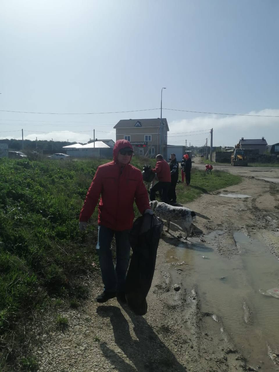 Сотрудники Департамента здравоохранения присоединились к общегородскому субботнику