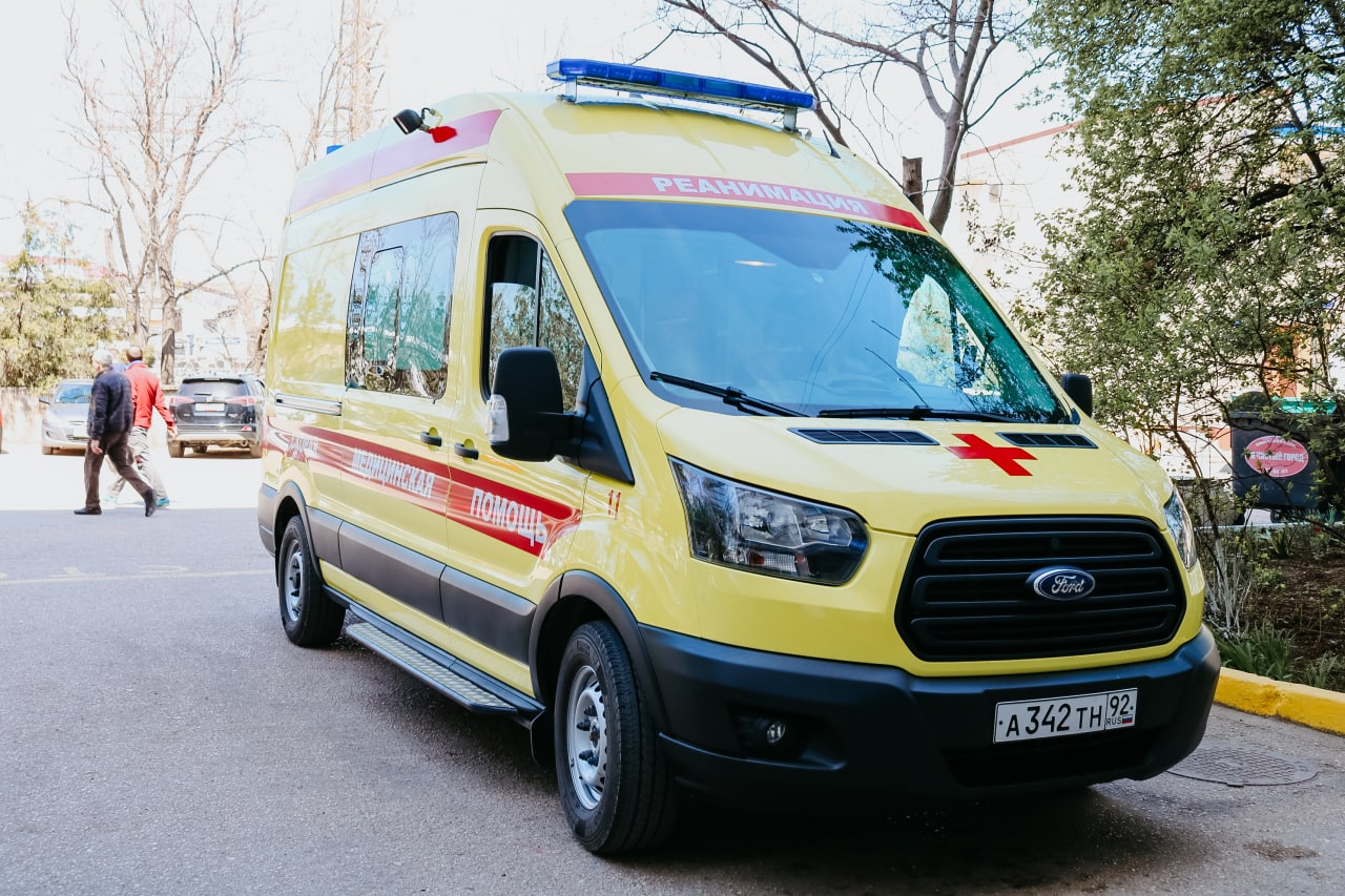 Люди, заточенные на спасение. Профессиональный праздник отмечают работники скорой медицинской помощи. 