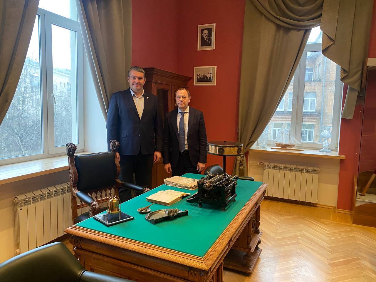 Рабочая встреча в официальном филиале израильского госпиталя Hadassah Medical, Москва. 