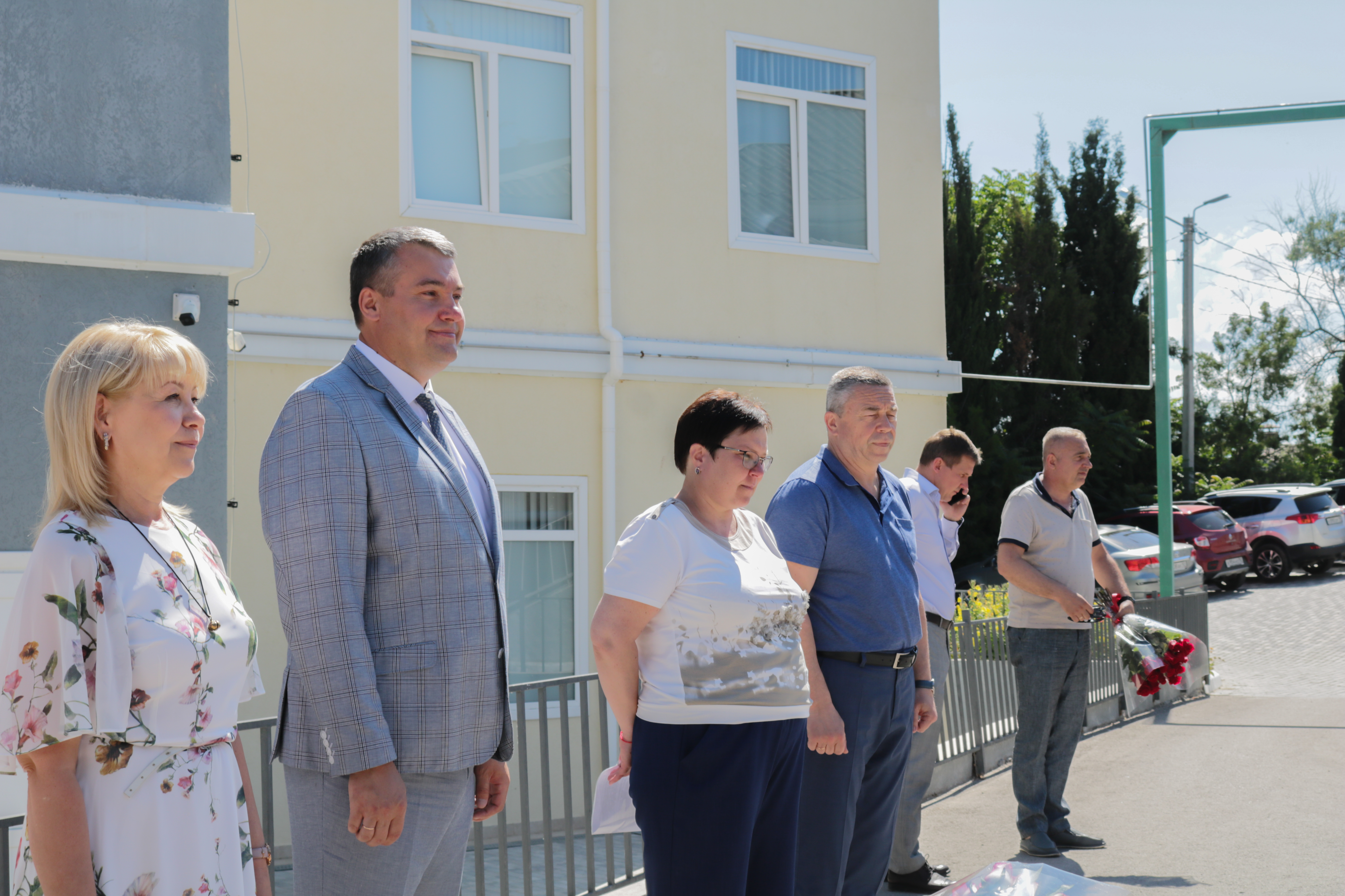 Директор Департамента здравоохранения и его заместители поздравили медицинских работников с профессиональным праздником