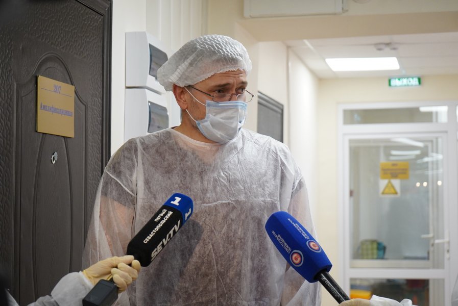 Проект ОНФ «Регион заботы» передал в Севастополь 30 тысяч высокоточных тестов на COVID-19