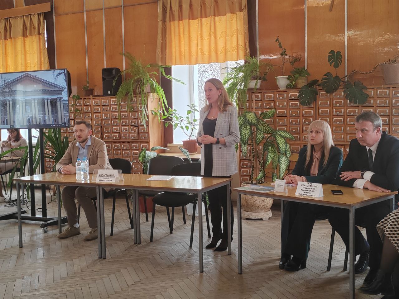 Ждём врачей-выпускников: представители Городских больниц Севастополя приняли участие в «Ярмарке вакансий»