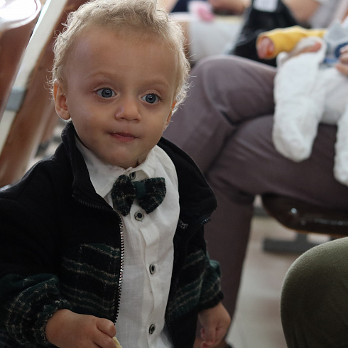 Право на чудо: малыши и их родители пришли в гости к врачам по случаю Международного дня недоношенных