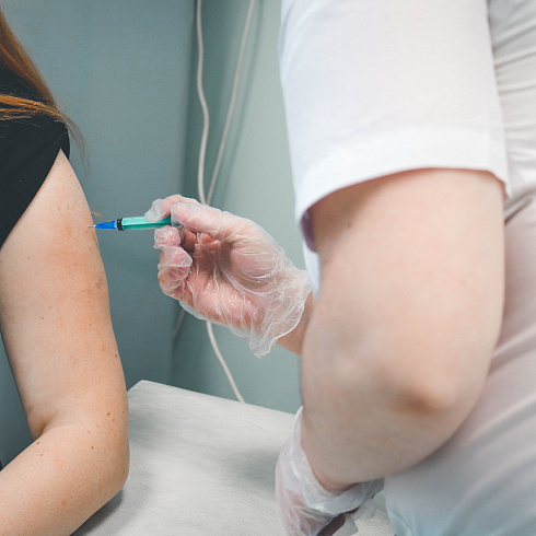 Время начинать: в Севастополе стартовала вакцинация против клещевого энцефалита