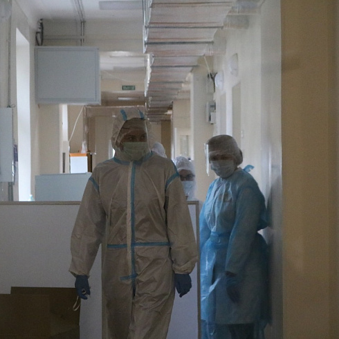 Первый заместитель директора Департамента здравоохранения Анна Солдатова начала работу с посещения ковидных госпиталей