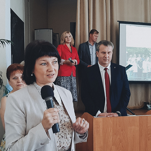 Директор Департамента здравоохранения и его заместители поздравили медицинских работников с профессиональным праздником