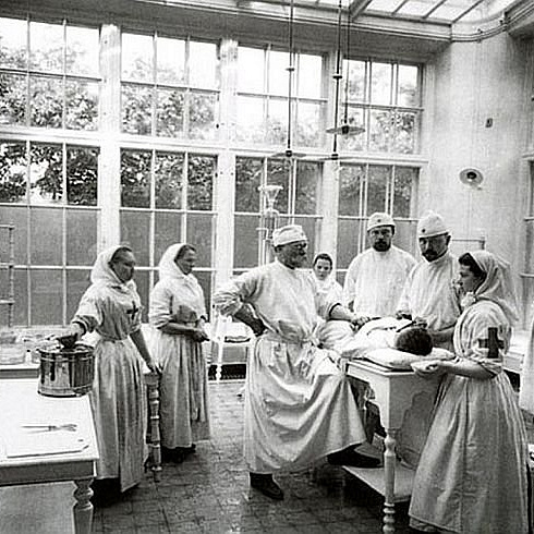 Гражданской медицине Севастополя – 102 года