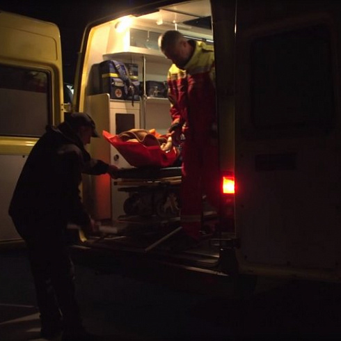 Российские военные продолжают спасать мирных жителей, пострадавших от украинских обстрелов