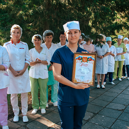 Директор Департамента здравоохранения и его заместители поздравили медицинских работников с профессиональным праздником