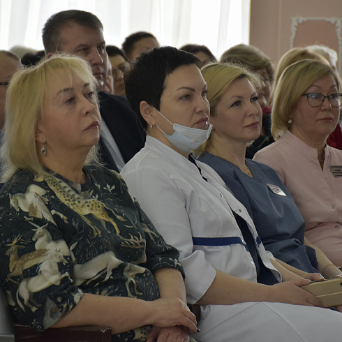 40 лет спасают жизни и здоровье детей. Городская больница № 5 – Центр охраны здоровья матери и ребёнка отмечает круглую дату