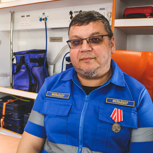 Люди особой закалки: специалисты скорой помощи отмечают профессиональный праздник