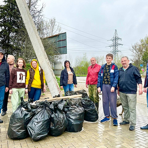 Сотрудники Департамента здравоохранения города Севастополя присоединились ко Всероссийскому субботнику