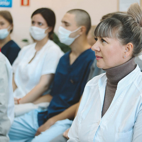 Инклюзивное взаимодействие: для медиков прошел семинар по навыкам работы с пациентами с ограниченным возможностями по зрению