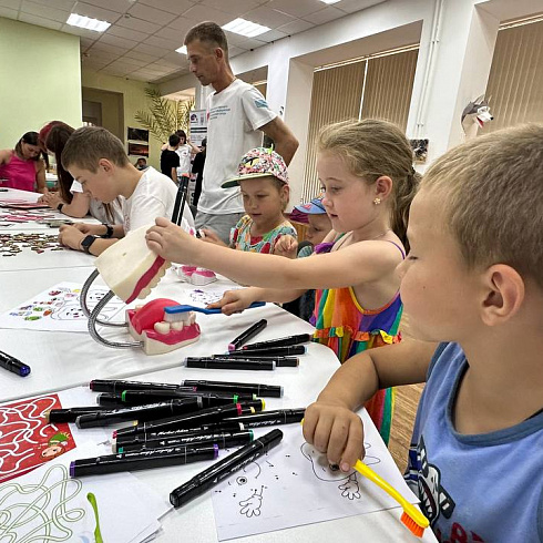День любви, семьи и верности: специалисты Центра общественного здоровья организовали интерактив для детей и их родителей