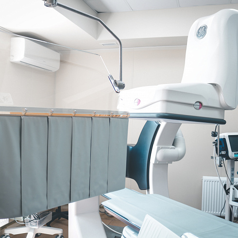 На борьбу с раком: в Севастопольском городском онкологическом диспансере им. А.А Задорожного работает новый ангиограф