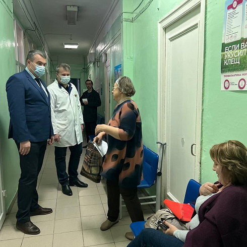 Директор Департамента здравоохранения Виталий Денисов провел административные обходы