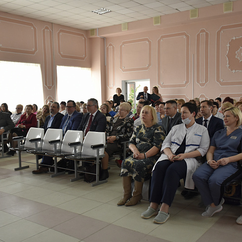 40 лет спасают жизни и здоровье детей. Городская больница № 5 – Центр охраны здоровья матери и ребёнка отмечает круглую дату