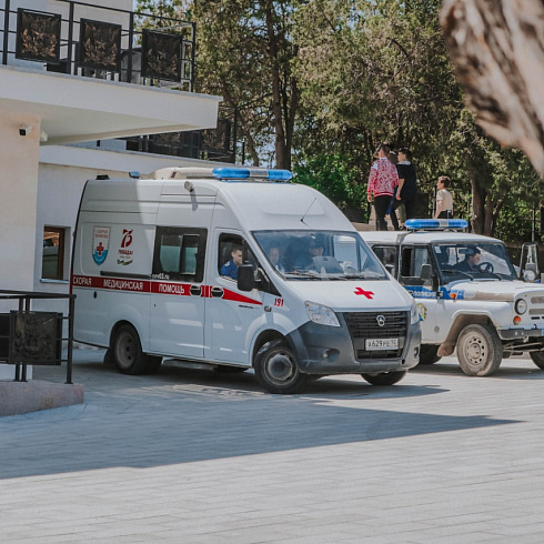 Специалисты скорой медицинской помощи обеспечили безопасность во время проведения ежегодной исторической реконструкции штурма Сапун-горы