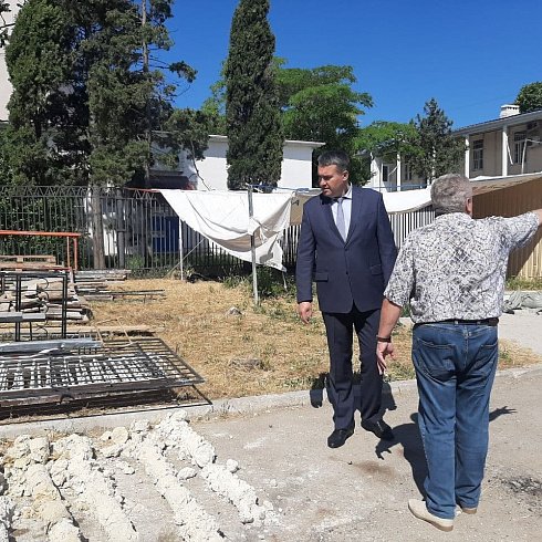 Директор Департамента здравоохранения провёл административный обход в травматологическом пункте и приёмном отделении городской больницы №1