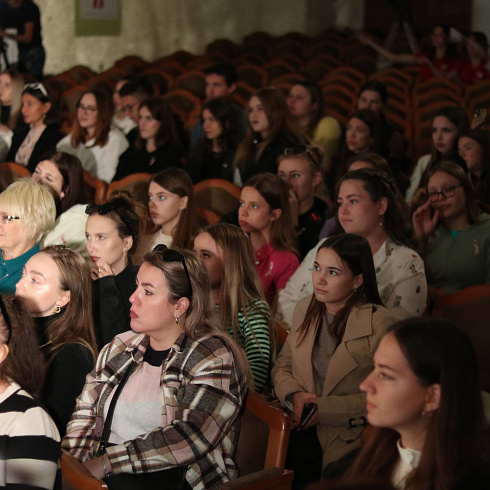 Не приговор: в Севастополе провели творческий конкурс для пациенток с онкологией