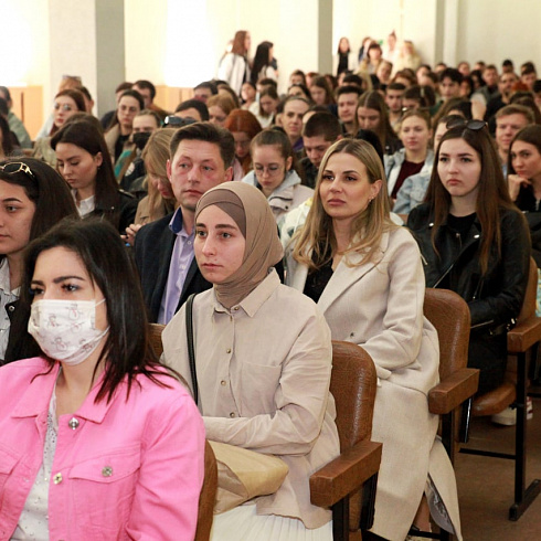 Директор Департамента здравоохранения Севастополя принял участие в Ярмарке вакансий